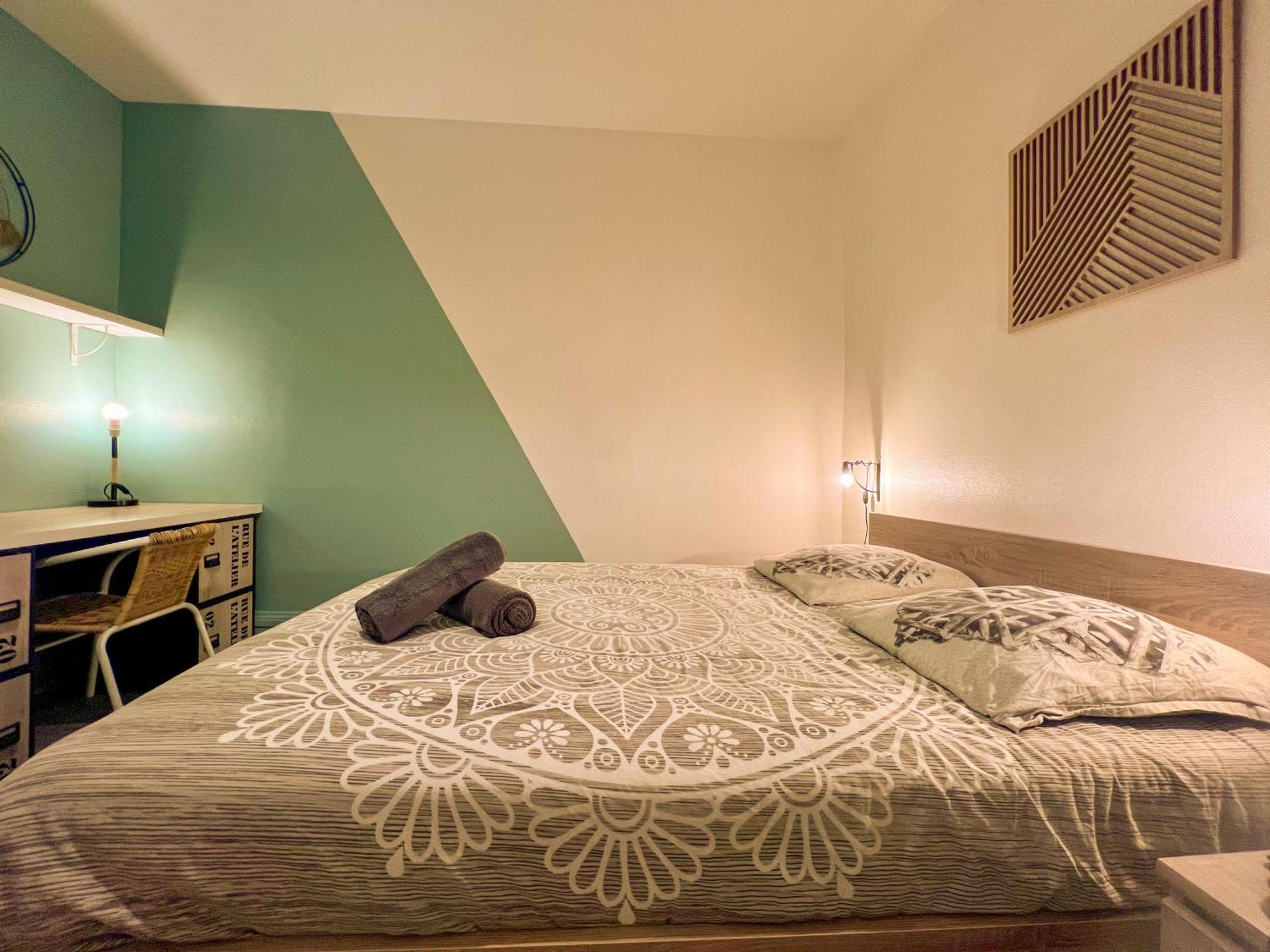 Le Montaigne - Wifi Fibre- Coeur Du Centre Ville-Property Rental Nm 佩里格 外观 照片